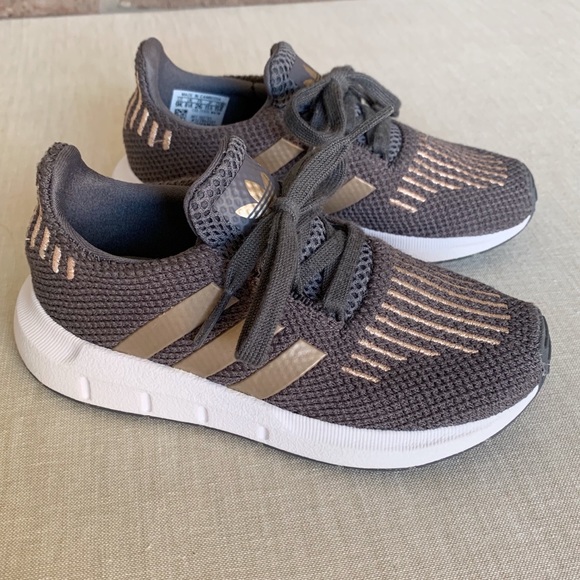 adidas swift run grey and copper